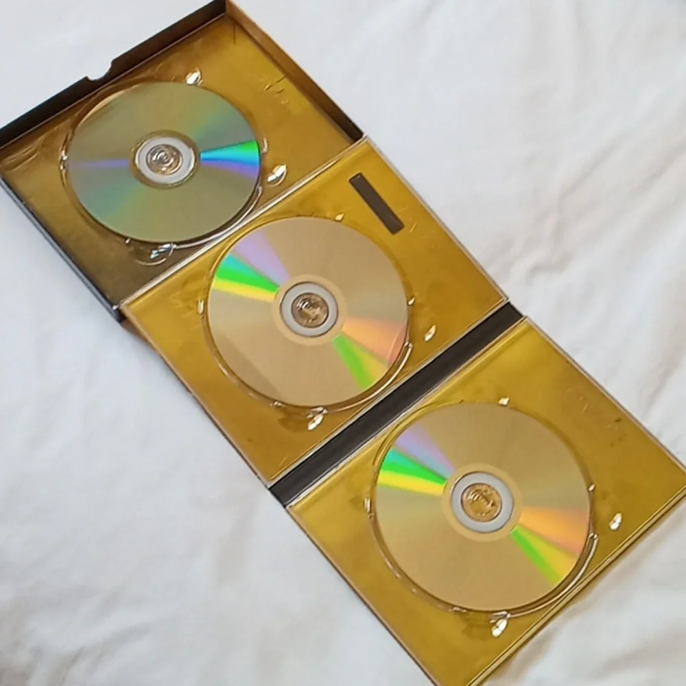 OZ DVD Complete Set Seasons 1-6 - Picture 6 of 16